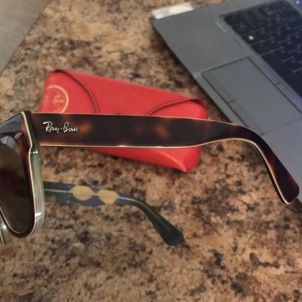 Ray Bans - Picture 2 of 3